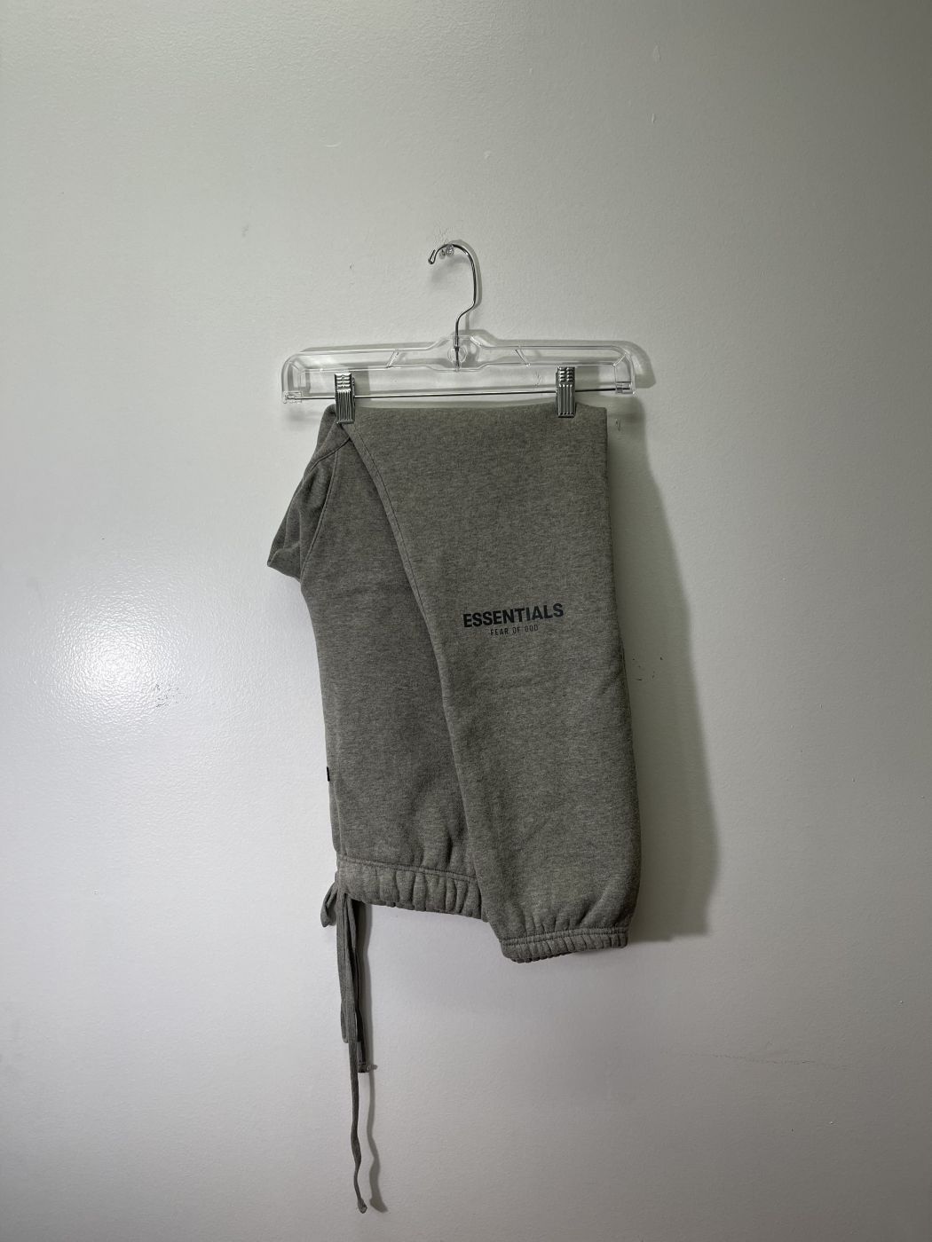 Fear Of God Essentials Sweatpants Heather Oatmeal Medium FOG-239174