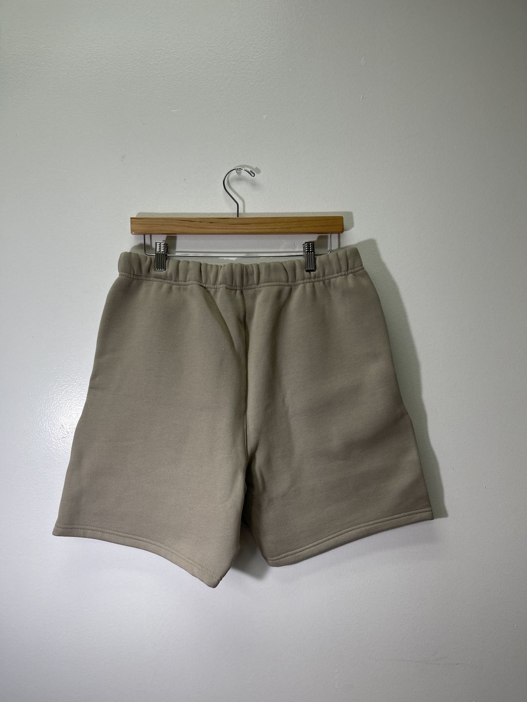 Fear Of God Essentials Shorts Tan Medium FOG-237259